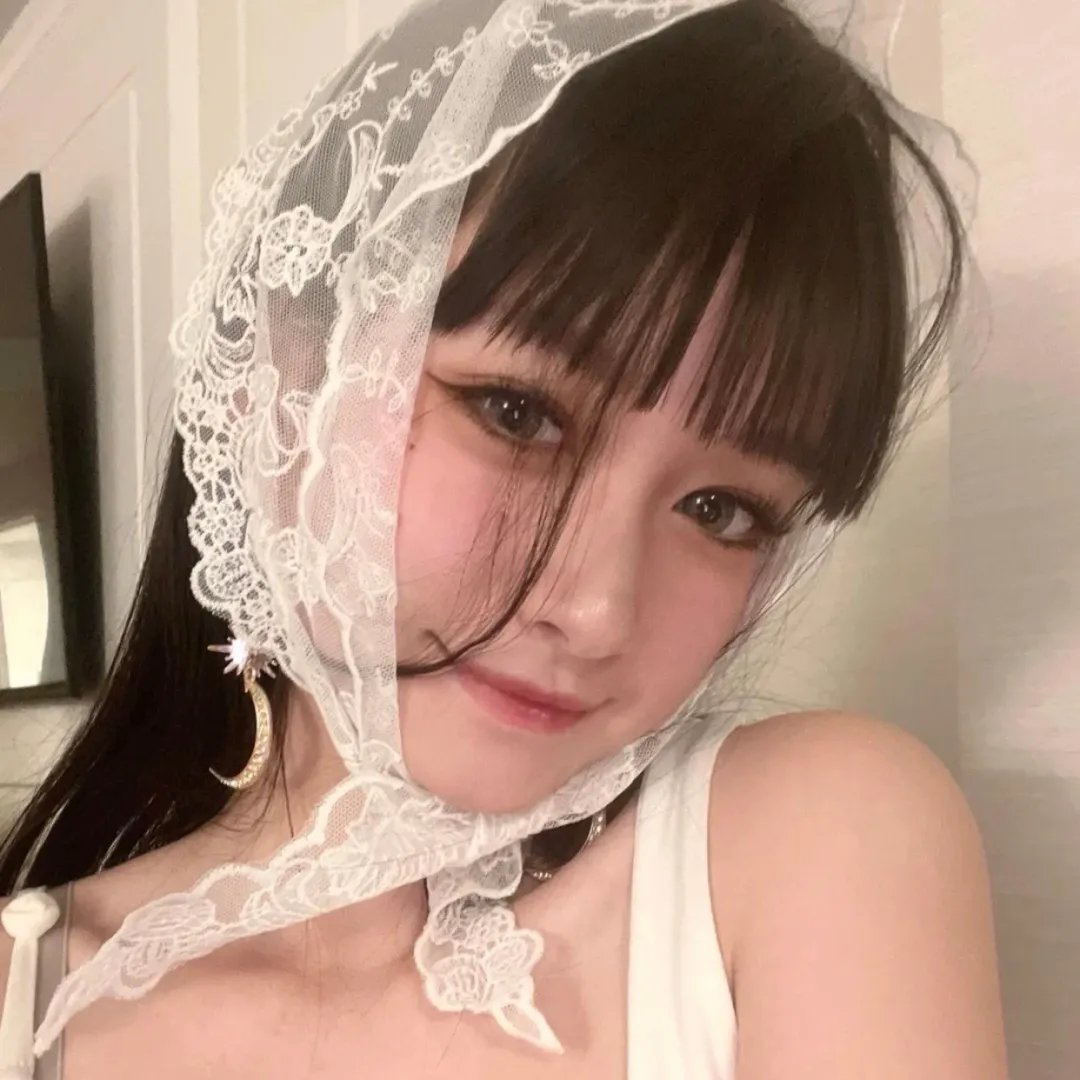 拿针的女孩
